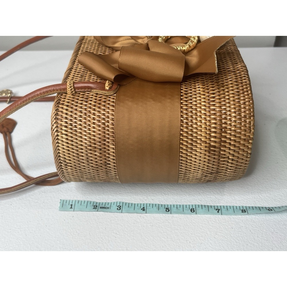 Lisi Lerch Woven Straw Purse Pearl EUC - Picture 12 of 16